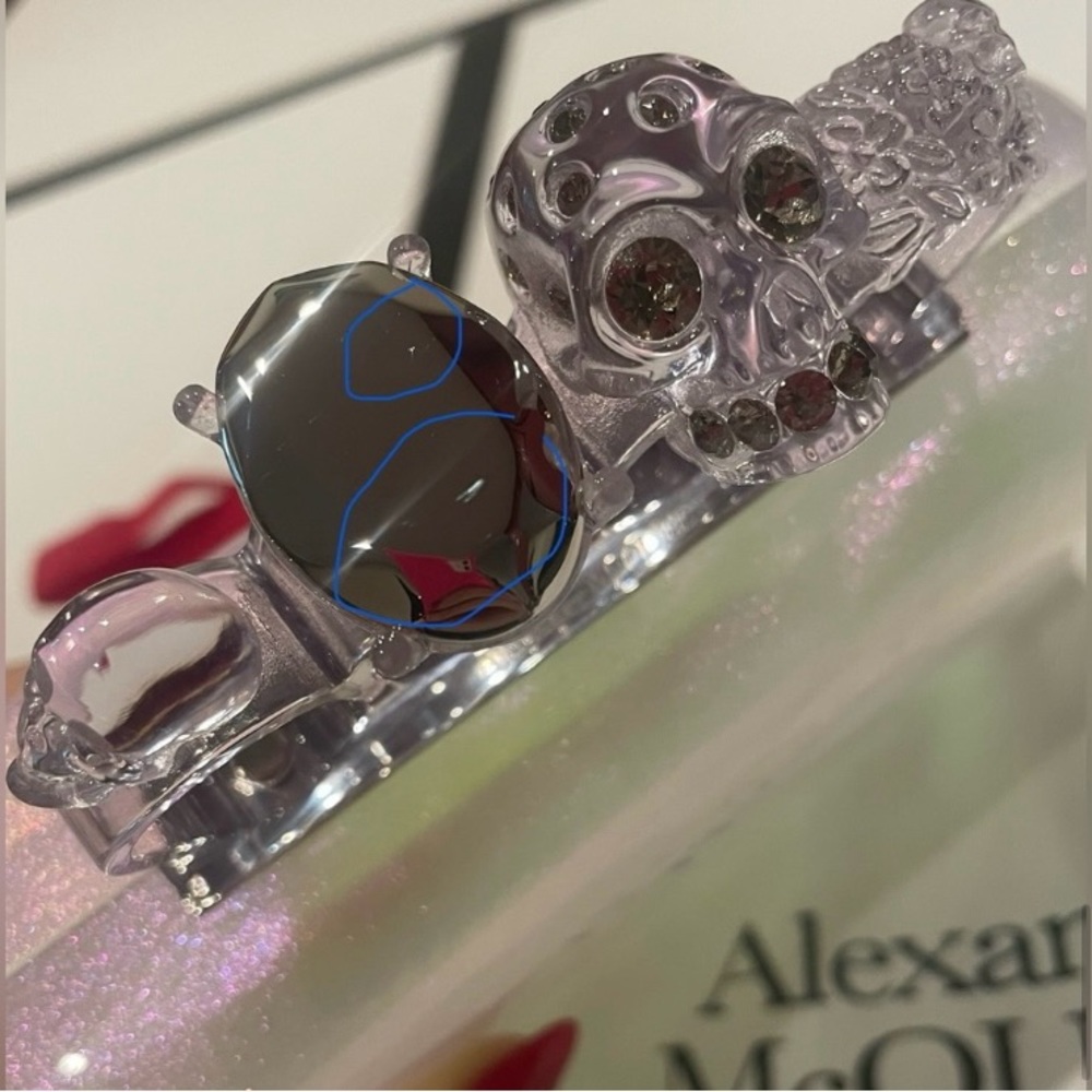 Alexander McQueen Iridescent White Knuckle Clutch with Swarovski Encrusted Rings - Picture 11 of 11